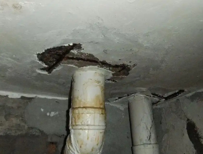 阿克苏卫生间漏水维修公司浅析阿克苏卫生间渗水维修的方法