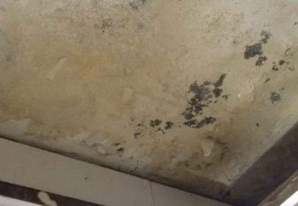 阿克苏阳台漏水维修公司分享下阿克苏卫生间渗水维修需要注意哪些问题。
